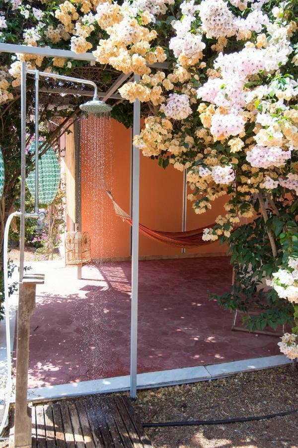 The Boucamviglia Beach House Saronida Екстериор снимка